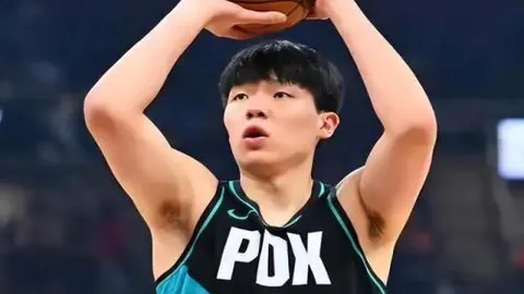 阿隆索对比勒菲尔德祝贺，虽普遍失望却不忘敬意